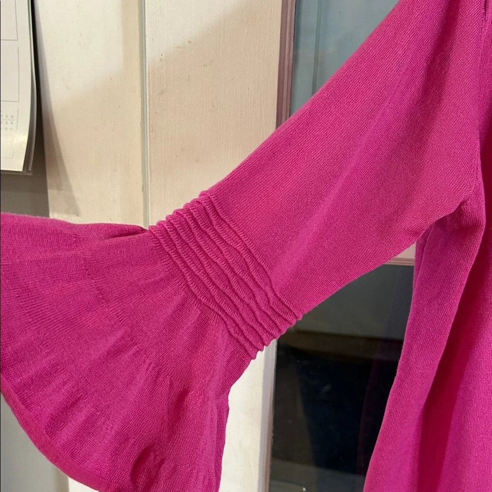 435. Cyrus Open-Front Magenta Bell-Sleeve Cardigan - Picture 5 of 7